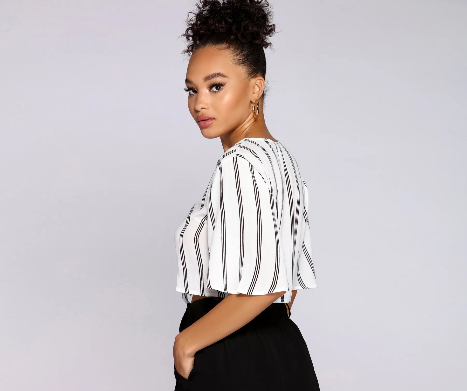 Good Gauze Tie Front Crop Top